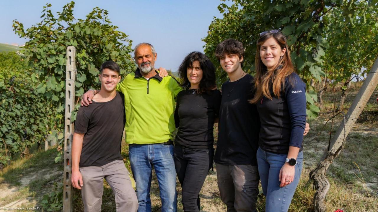 Cascina Rocca Agriturismo B&B La Morra Zewnętrze zdjęcie